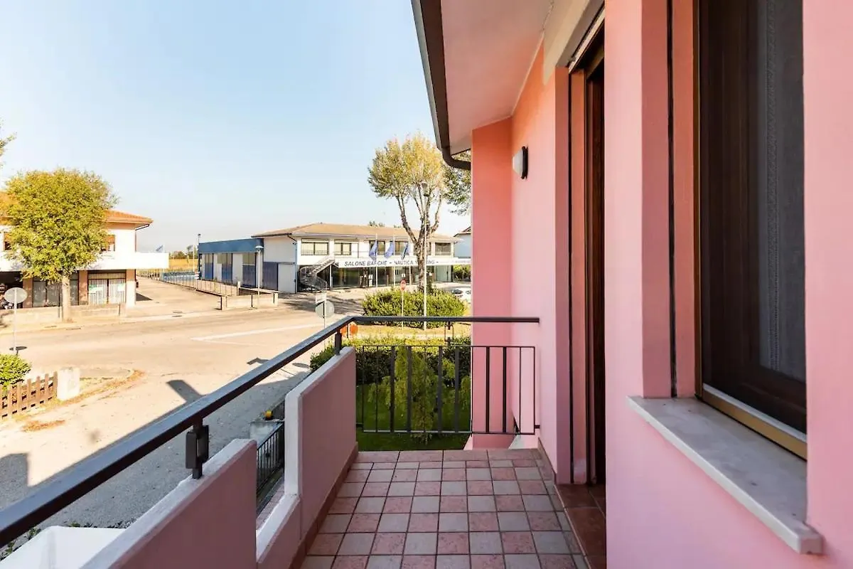 Spacious Villa - Private Garden Near The Sea/Beach Porto Santa Margherita Сasa de vacaciones